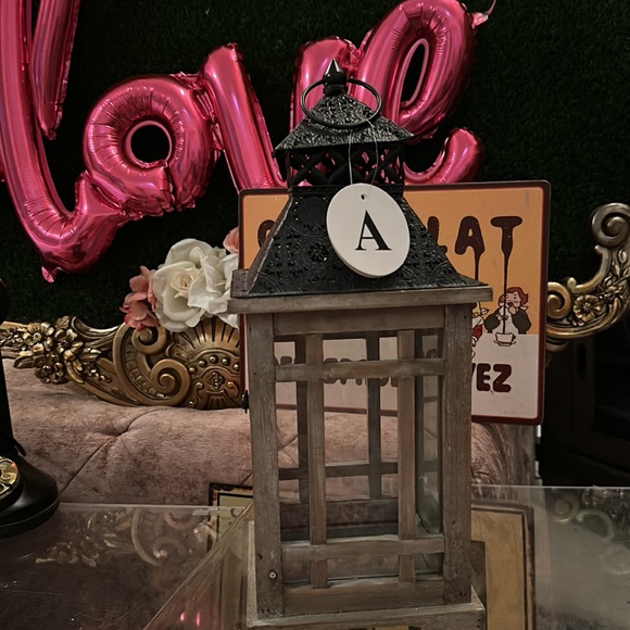 Lantern - Picture 2 of 7